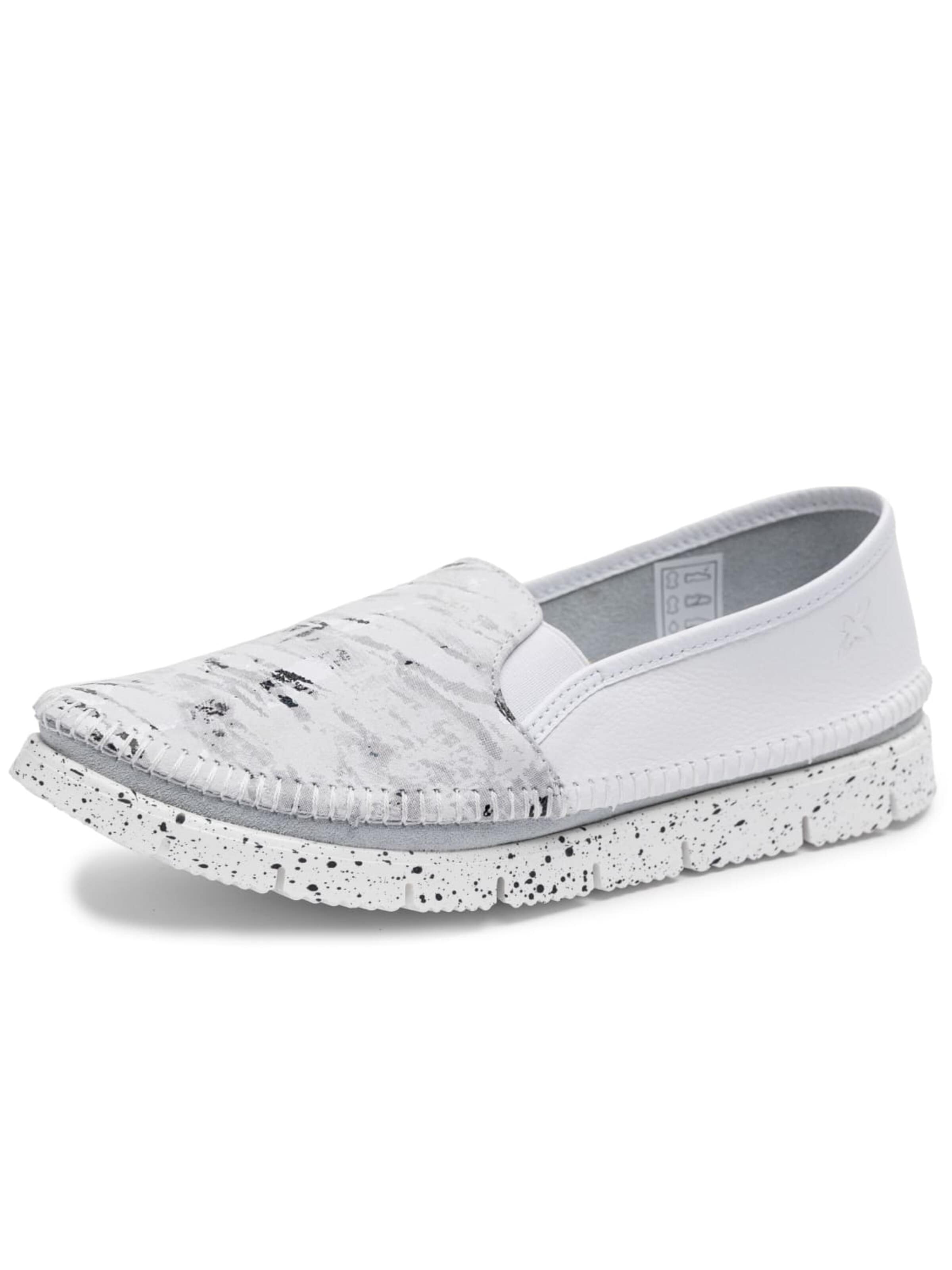 Maciejka Classic Flats '3512W-33/00-5' in White: front