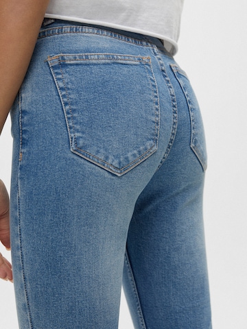 Pull&Bear Flared Jeans in Blau