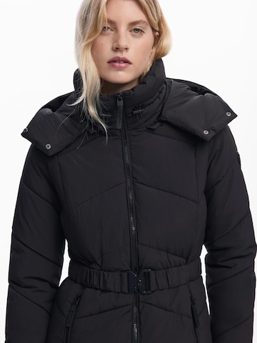 Desigual - Chaqueta de invierno en negro