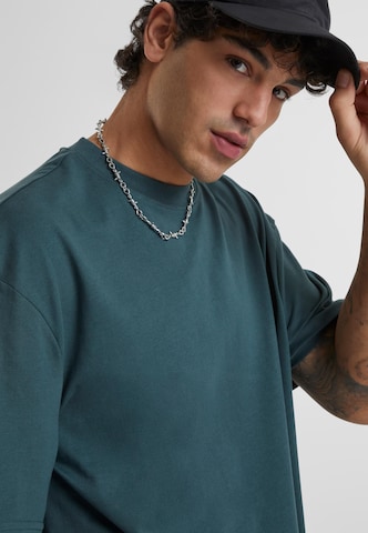 Urban Classics Shirt in Green