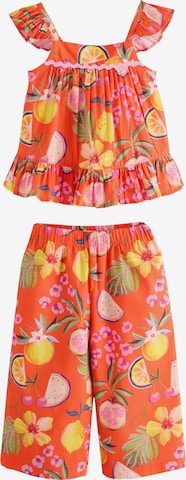 Next Setti värissä oranssi: etupuoli