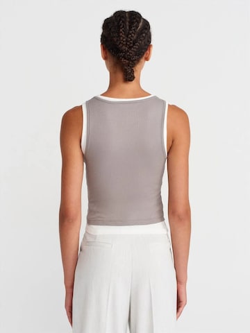 Chemisier 'Blusen' Dilvin en gris