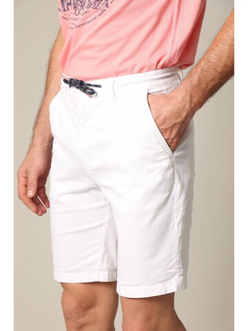 Coupe slim Pantalon 'Mathy' Deeluxe en blanc : devant