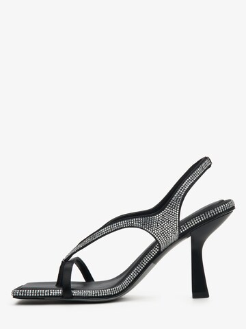 Sandalo '2238-11' di Estro in nero