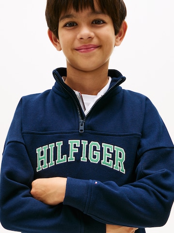 TOMMY HILFIGER Sweatshirt i blå
