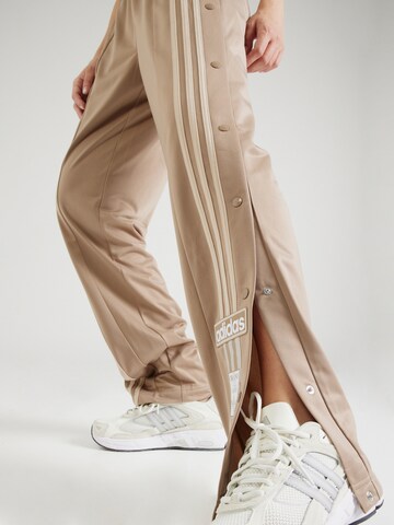 Regular Pantalon 'ADIBREAK' ADIDAS ORIGINALS en marron
