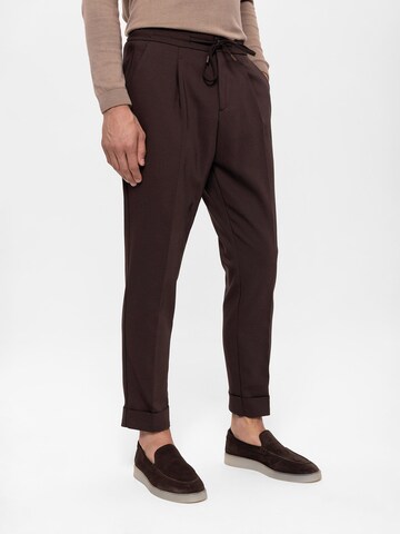 Regular Pantalon à pince Antioch en marron