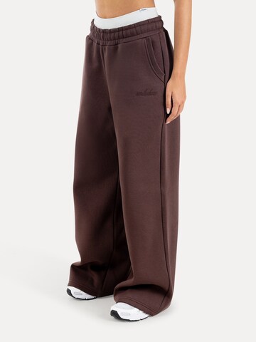 Smilodox Loosefit Broek in Bruin