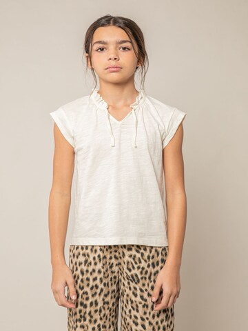 T-Shirt 'KAIA' Deeluxe en blanc : devant