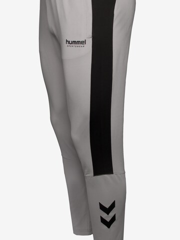 Hummel Slimfit Sporthose 'Agility' in Grau