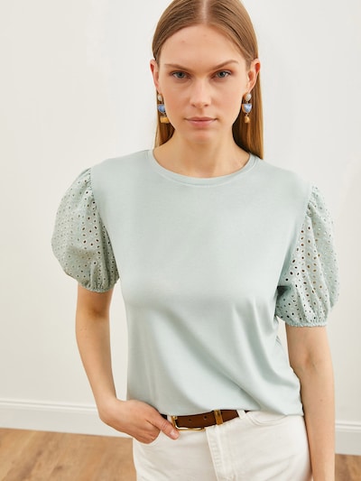 olalook T-shirt en S en vert clair, Vue avec produit
