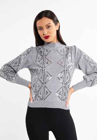 Pullover di faina in grigio