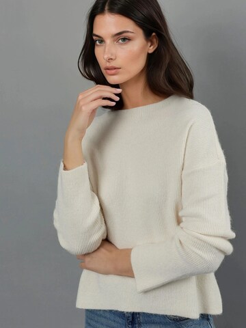 Hiccup Knit Cardigan in Beige