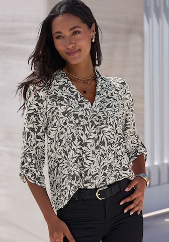 LASCANA Blouse in Black: front