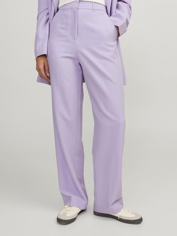 JJXX Loose fit Pleated Pants in Purple: front