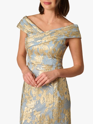 Adrianna Papell Evening dress in Gold