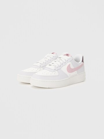 Baskets basses 'AIR FORCE 1 '07' Nike Sportswear en blanc