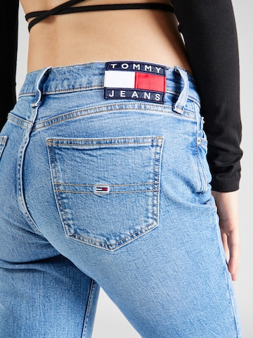 Tommy Jeans Regular Jeans 'MADDIE' in Blauw