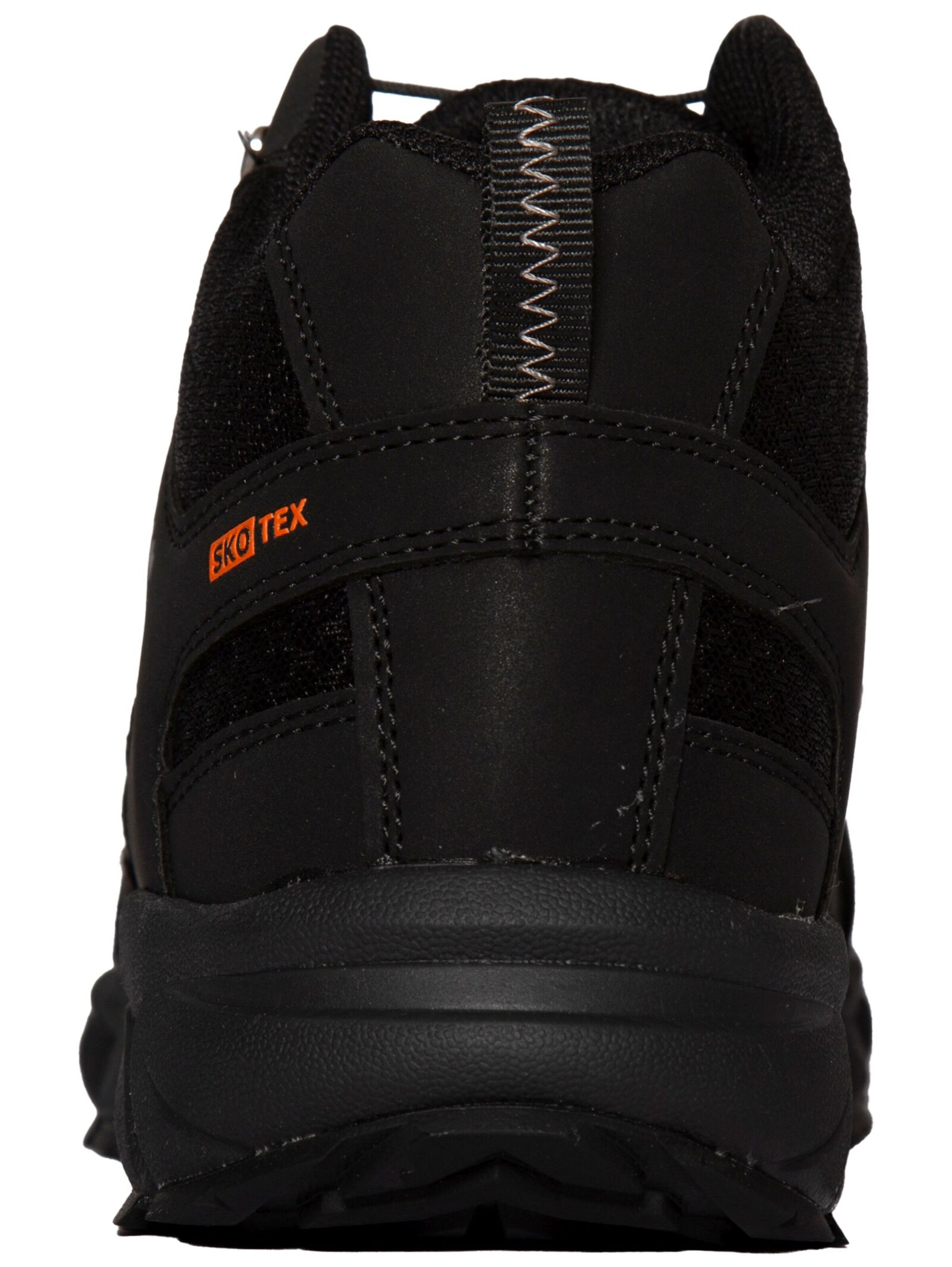 Sneaker bassa di SKOGAN in nero: dietro
