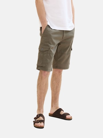 Regular Pantalon cargo TOM TAILOR en vert : devant