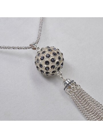 Steuer Necklace in Silver
