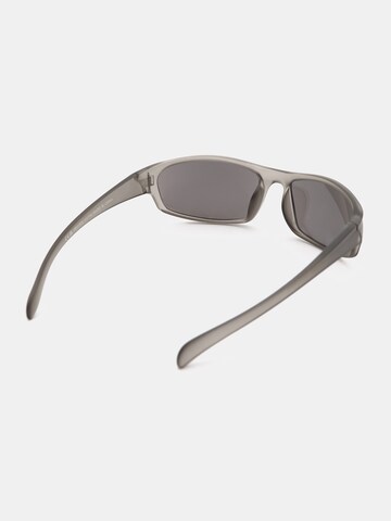 Occhiali da sole di Pull&Bear in grigio