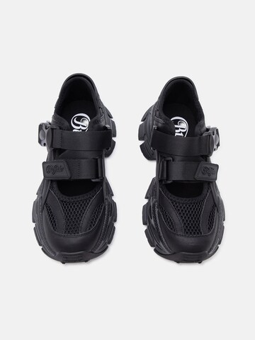 Baskets basses 'SATURN' BUFFALO en noir