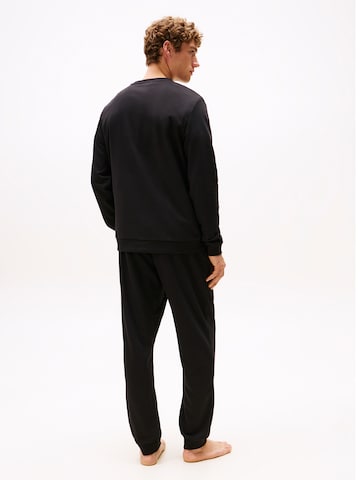 TOMMY HILFIGER Sweatshirt in Schwarz