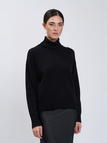 Influencer - Jersey en negro: frente