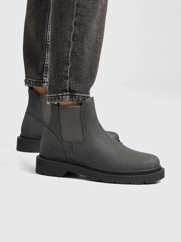 Pull&Bear Chelsea boots in Grey