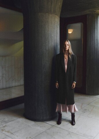 MANGO Mantel santana in Grau