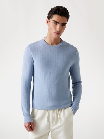 GUESS Pullover in Blau: Vorderseite