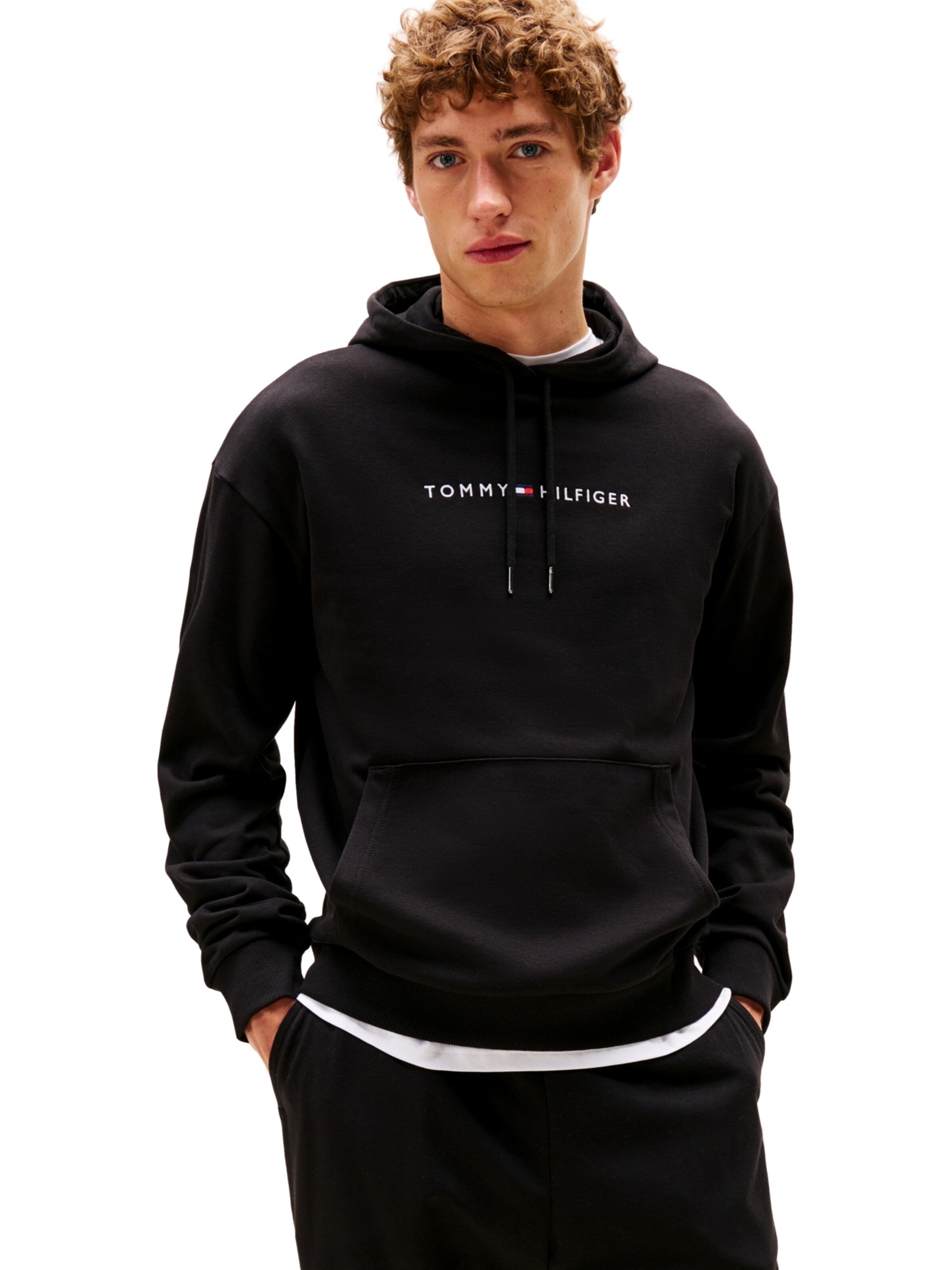 TOMMY HILFIGER Trui in Zwart: voorkant