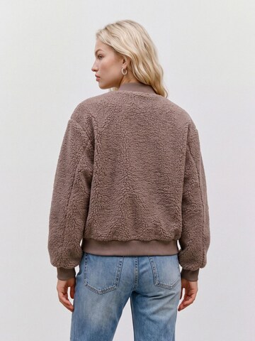 VERO MODA Between-season jacket 'KARLA' in Brown