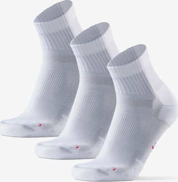 DANISH ENDURANCE Athletic Socks 'Long Distance' in White: front