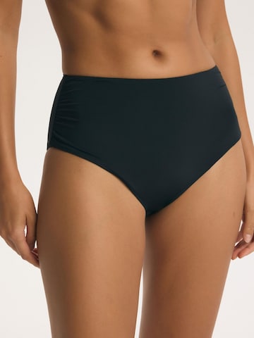 ESOTIQ Bikini bottom 'BASE' in Black: front