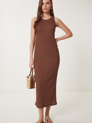 Robes en maille Happiness İstanbul en marron