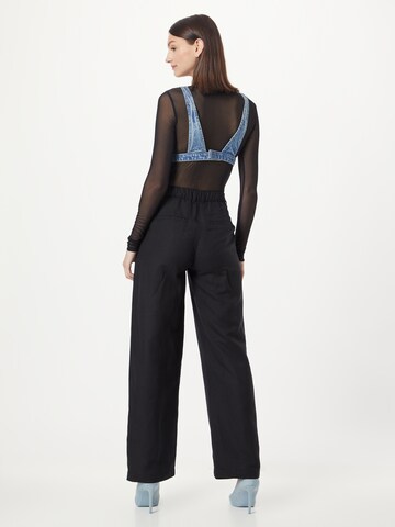 Lindex Loose fit Pleat-front trousers 'Ragna' in Black