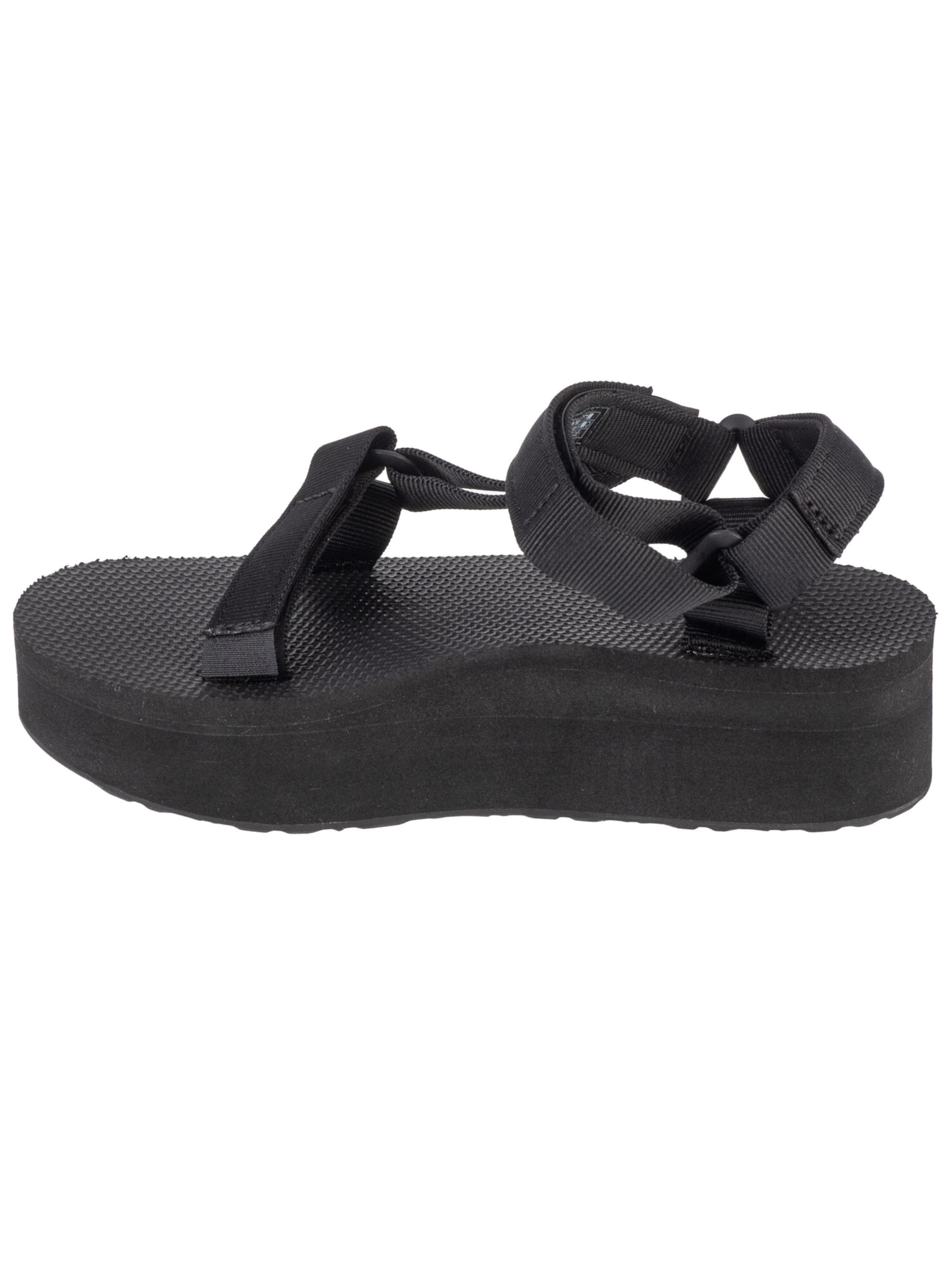 TEVA Sandals 'Teva W Flatform Universal Sandals' in Black: front