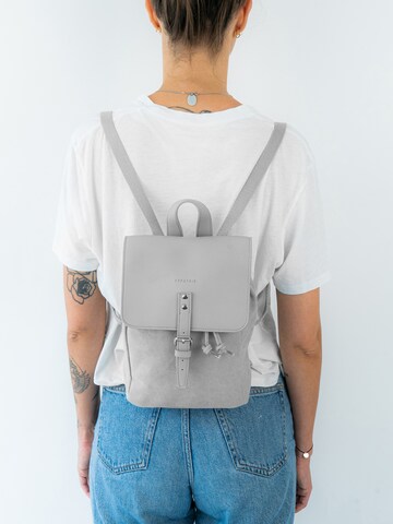 Expatrié Backpack 'Anna Small Grey' in Grey: front