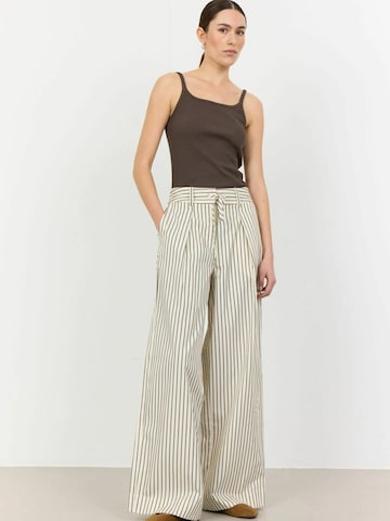 Levete Room Regular Broek 'LUCILLA' in Wit