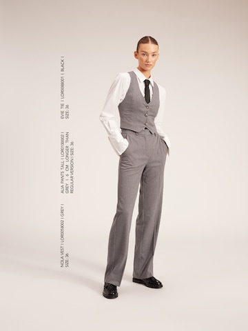 RÆRE by Lorena Rae Regular Pants 'Alia Tall' in Grey