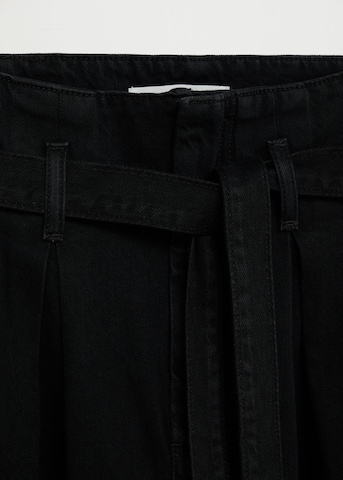 MANGO regular Jeans med lægfolder 'Snaps' i sort