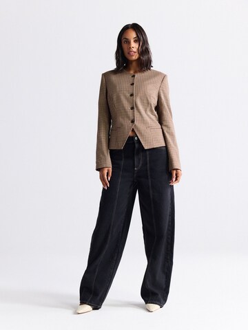 Next Blazer in Braun