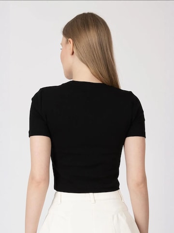 Hiccup Top 'Crop Top' | črna barva