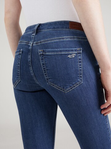 HOLLISTER Flared Jeans in Blau