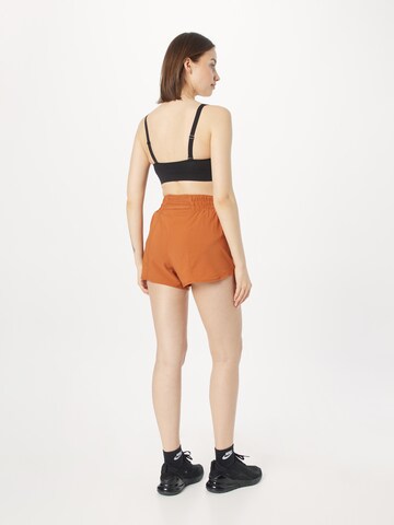 NIKE Regular Sportshorts 'One' in Braun