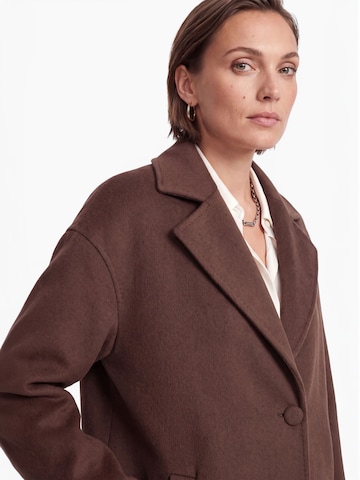 Funk since 1776 Between-Seasons Coat in Brown