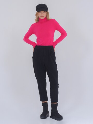 FRESHLIONS Tapered Hose 'Selma' in Schwarz