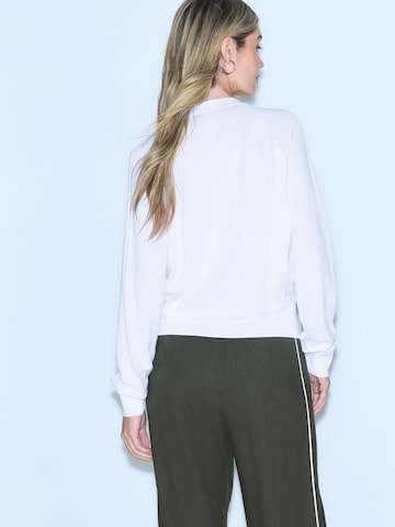 Next Πλεκτή ζακέτα σε λευκό